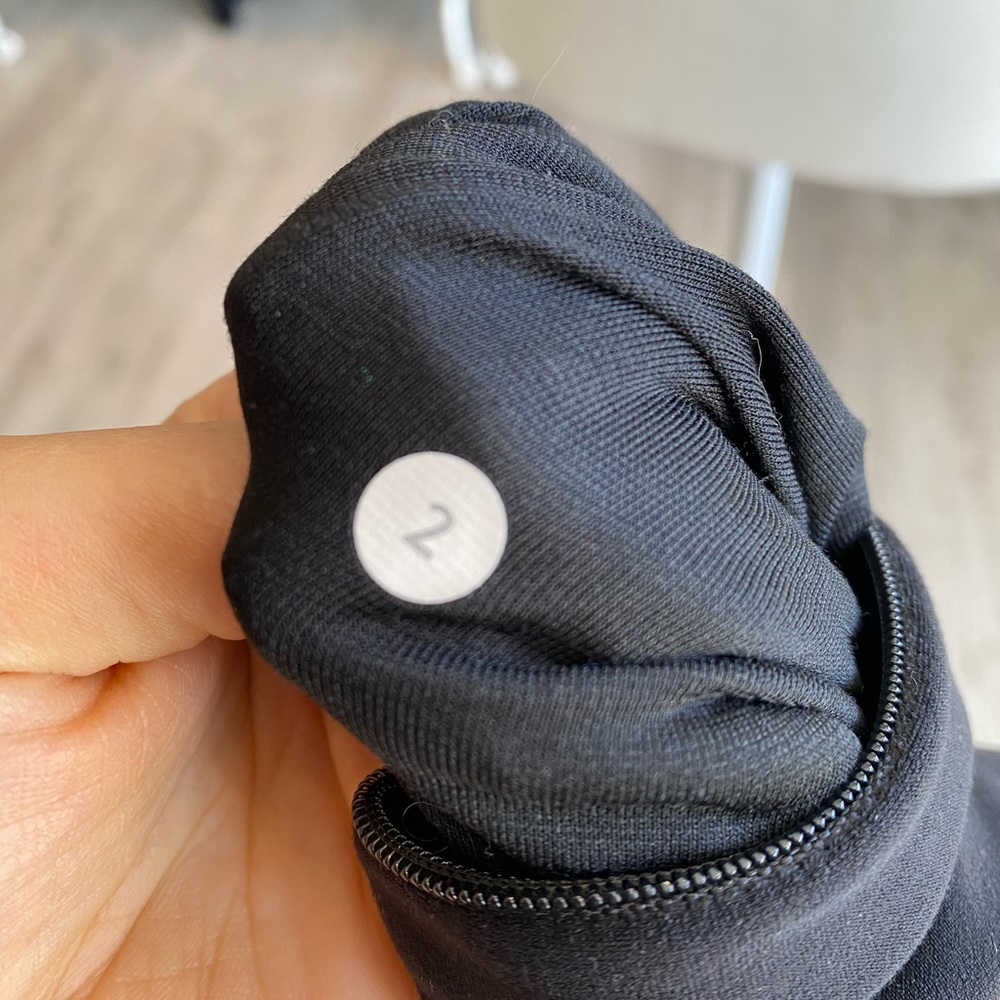 Lululemon pullover - Picture 10 of 10